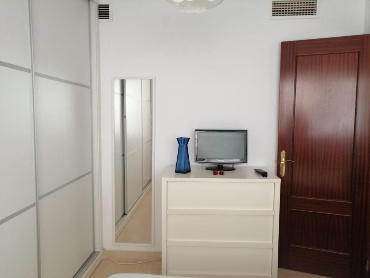 Apartamento Teatinos Málaga Esterno foto